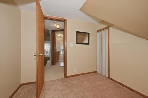216 N 38th Avenue W Duluth MN 55807