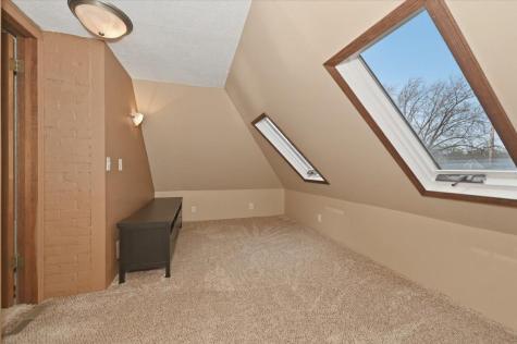 216 N 38th Avenue W Duluth MN 55807