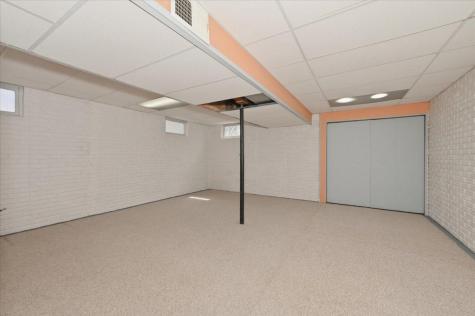 216 N 38th Avenue W Duluth MN 55807