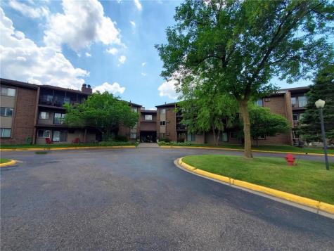 3420 Golfview Drive Eagan MN 55123