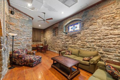 609 S 9th Street Minneapolis MN 55404