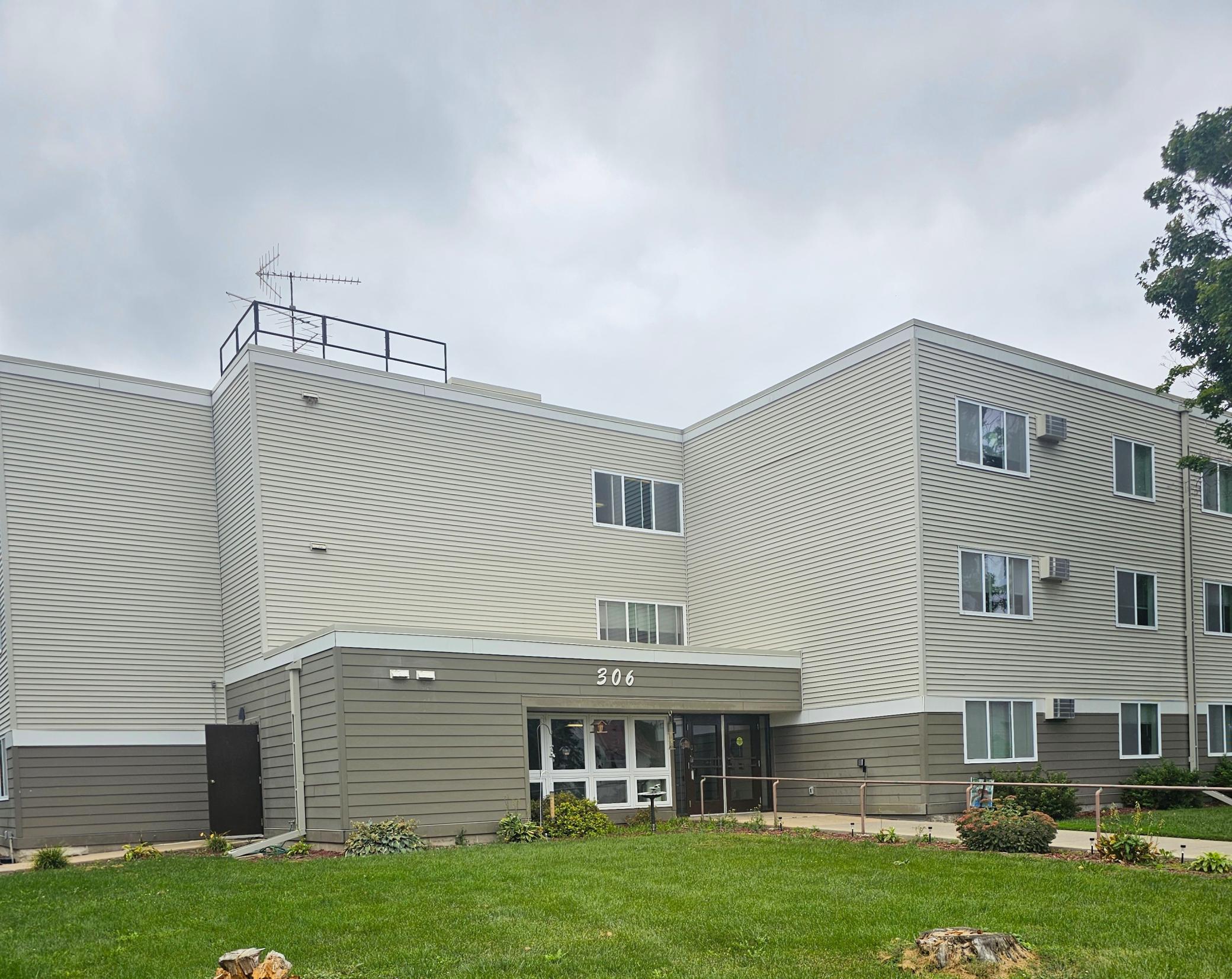 306 S East Street Caledonia MN 55921