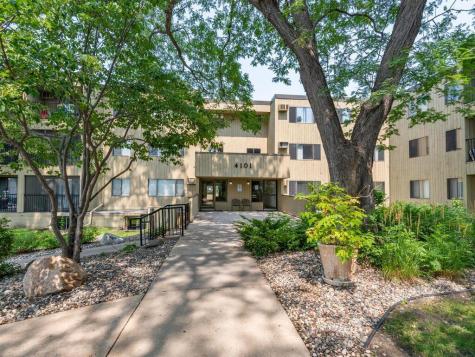 4101 Parklawn Avenue Edina MN 55435