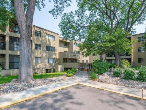 4101 Parklawn Avenue Edina MN 55435