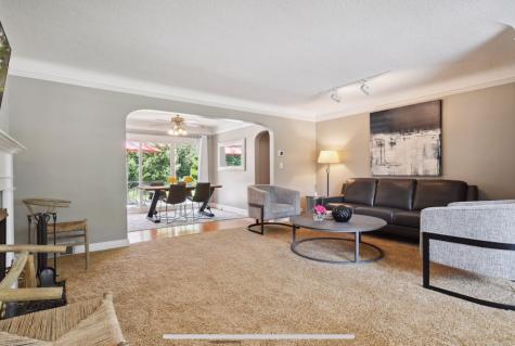 2926 Bay Street Wayzata MN 55391