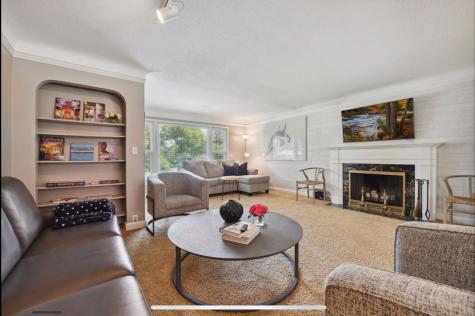2926 Bay Street Wayzata MN 55391