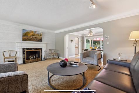 2926 Bay Street Wayzata MN 55391