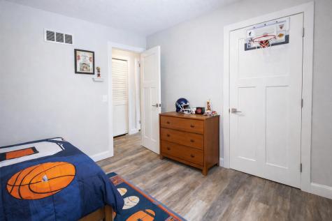 1042 E Circle Drive Wayzata MN 55391