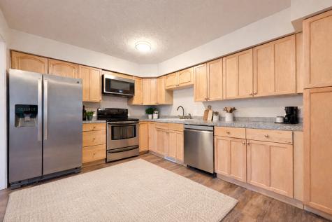1042 E Circle Drive Wayzata MN 55391