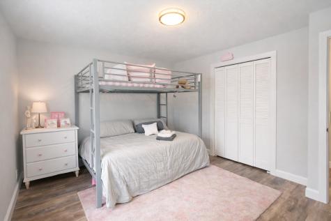 1042 E Circle Drive Wayzata MN 55391