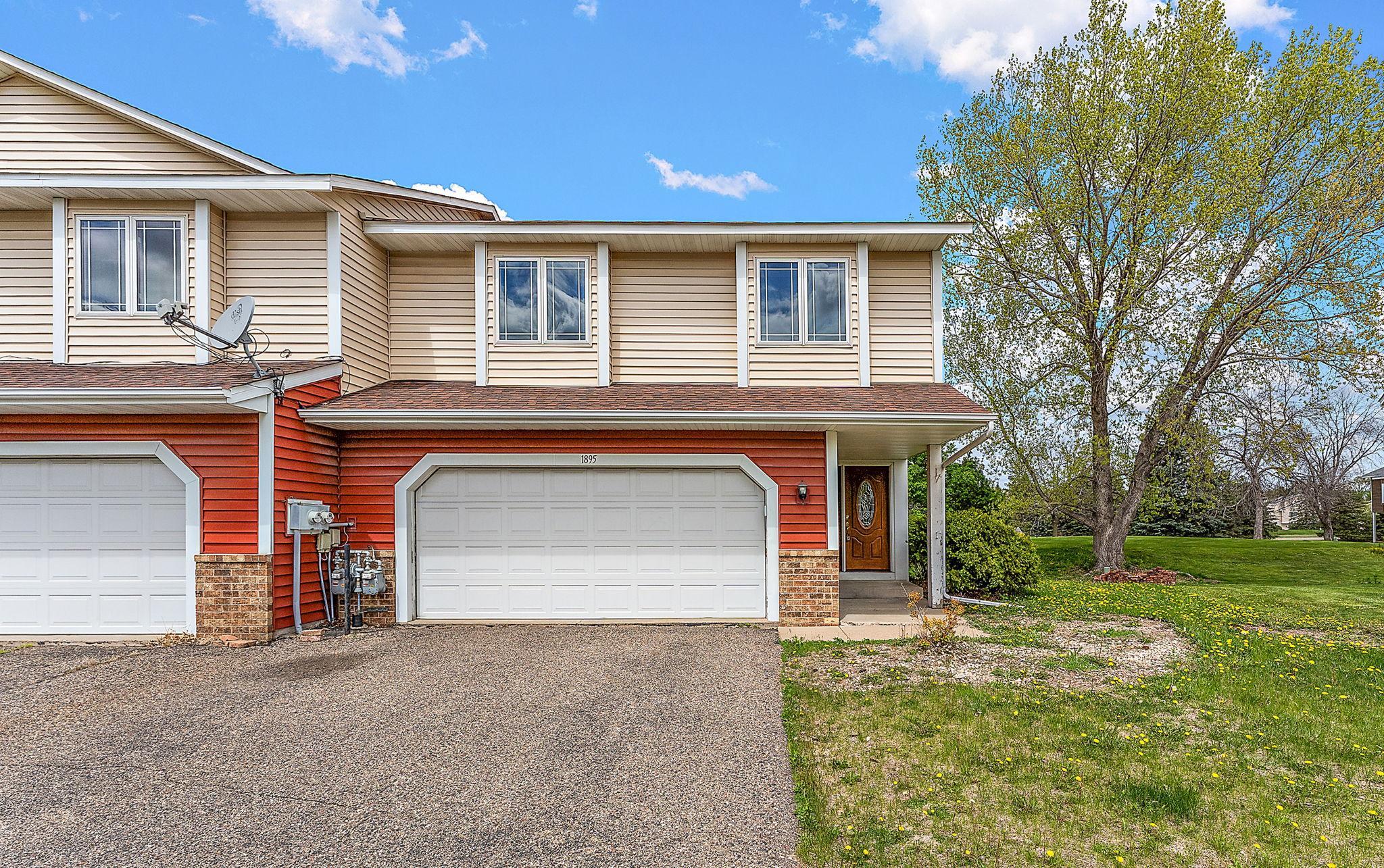 1895 Deer Hills Trail Eagan MN 55122