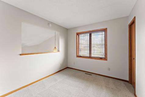 1895 Deer Hills Trail Eagan MN 55122