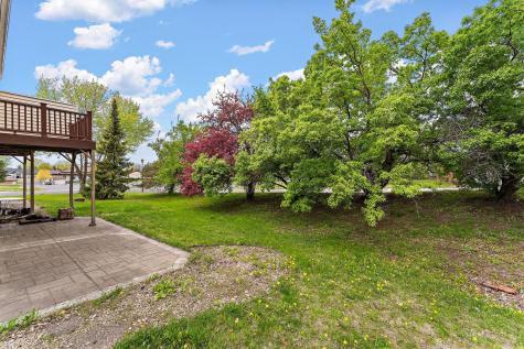 1895 Deer Hills Trail Eagan MN 55122