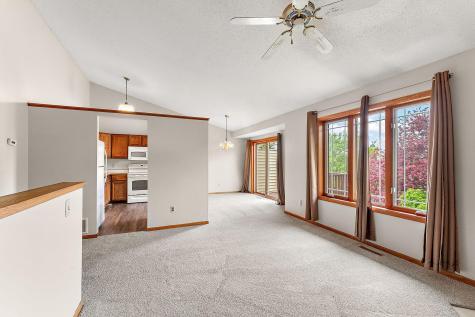 1895 Deer Hills Trail Eagan MN 55122