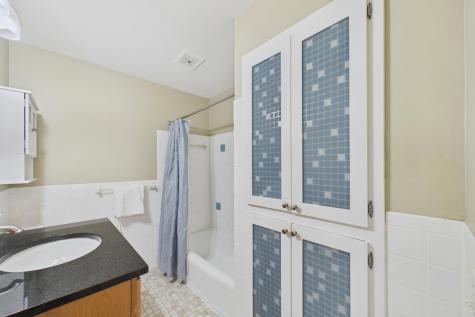 2706 Humboldt Avenue S Minneapolis MN 55408