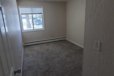 808 E Evergreen Avenue Olivia MN 56277