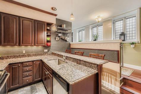 2219 Pillsbury Avenue S Minneapolis MN 55404
