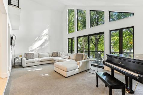 3 Crescent Street Wayzata MN 55391