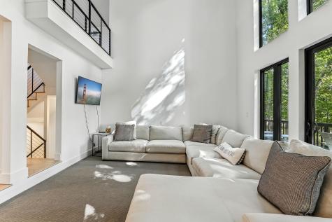 3 Crescent Street Wayzata MN 55391