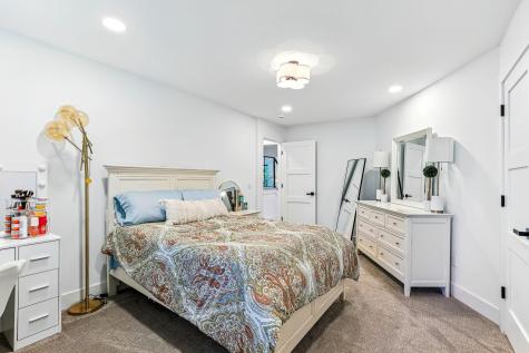 3 Crescent Street Wayzata MN 55391