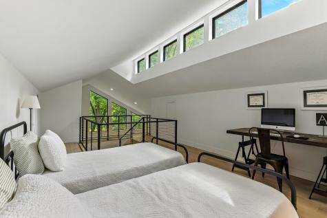 3 Crescent Street Wayzata MN 55391