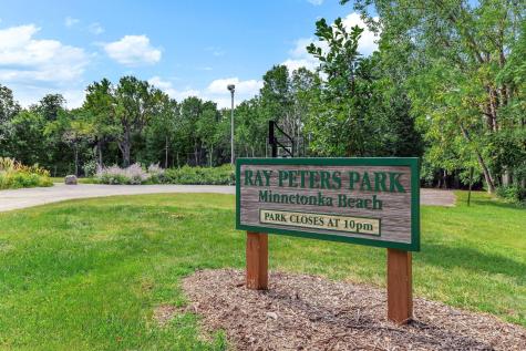 3 Crescent Street Wayzata MN 55391