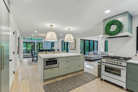 3 Crescent Street Wayzata MN 55391