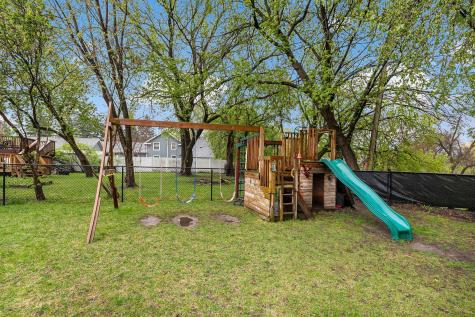 14125 36th Avenue N Plymouth MN 55447