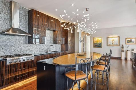 201 S 11th St. Street Minneapolis MN 55403