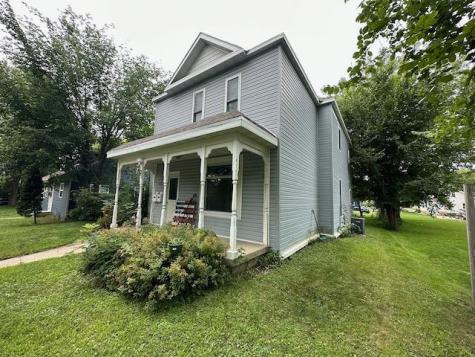 712 3rd Street SW Willmar MN 56201