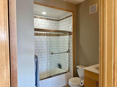 9 W Franklin Avenue Minneapolis MN 55404