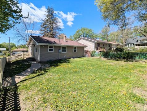 1326 Clarence Street Saint Paul MN 55106