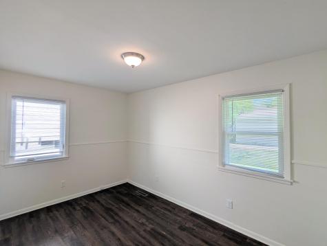 1326 Clarence Street Saint Paul MN 55106