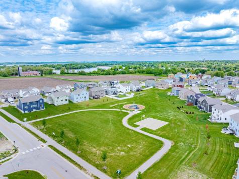 717 Winterberry Lane Waconia MN 55387