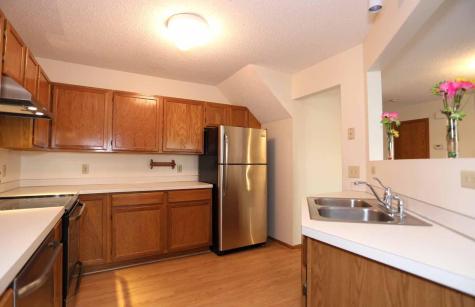 7689 Nicholas Way Chanhassen MN 55317