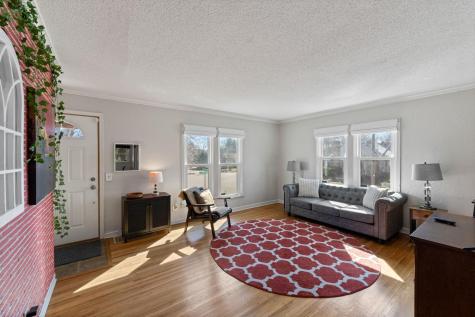 2901 Zenith Avenue N Robbinsdale MN 55422