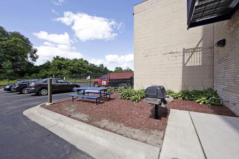 127 5th St NE Minneapolis MN 55413