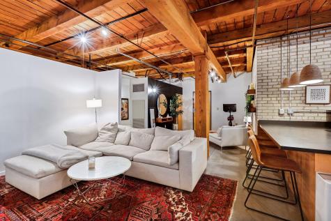 127 5th St NE Minneapolis MN 55413