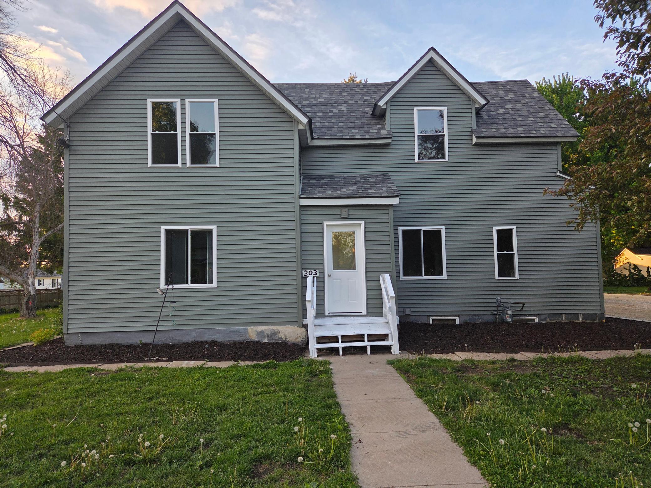 303 E Main Street Brownsdale MN 55918