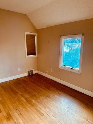 246 Sidney Street E Saint Paul MN 55107