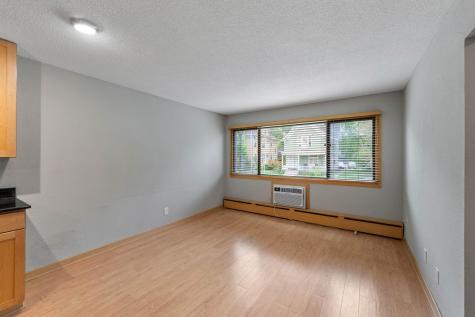 2530 1st Ave S Minneapolis MN 55404