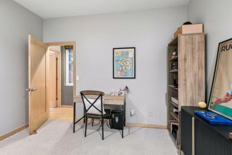 561 Laurel Avenue Saint Paul MN 55102