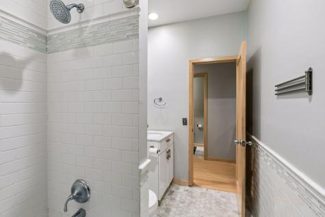 561 Laurel Avenue Saint Paul MN 55102