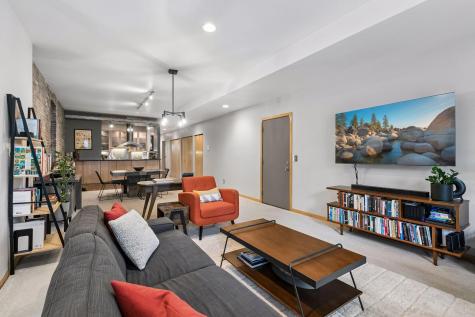 561 Laurel Avenue Saint Paul MN 55102