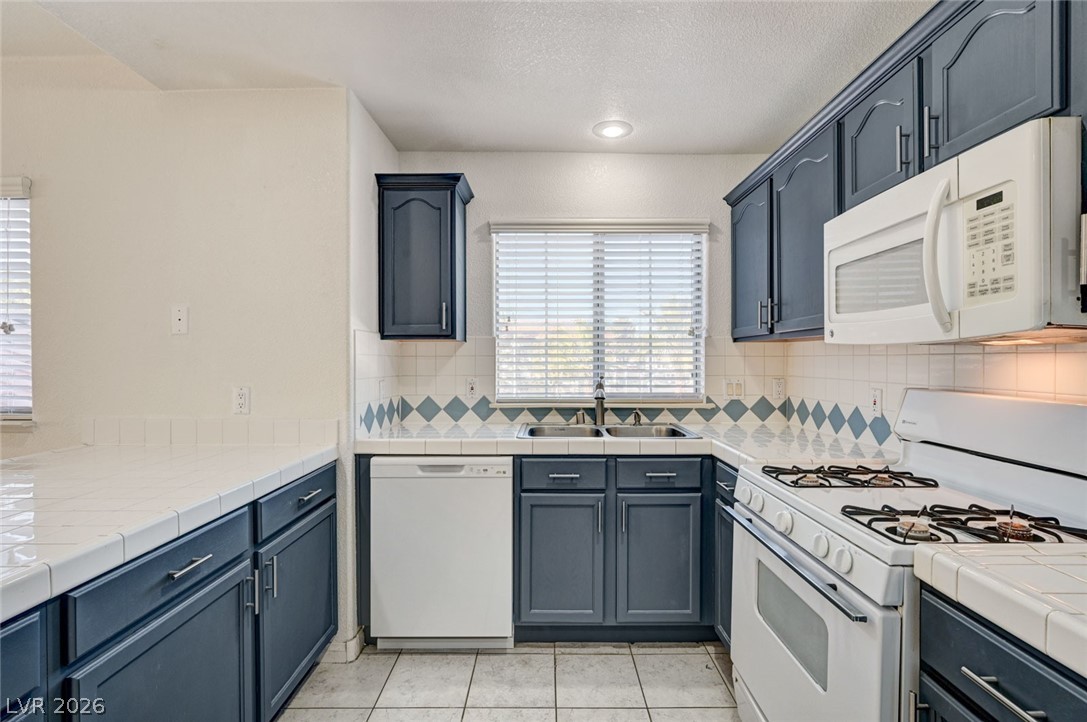 3327 Erva Street 207 Las Vegas NV 89117