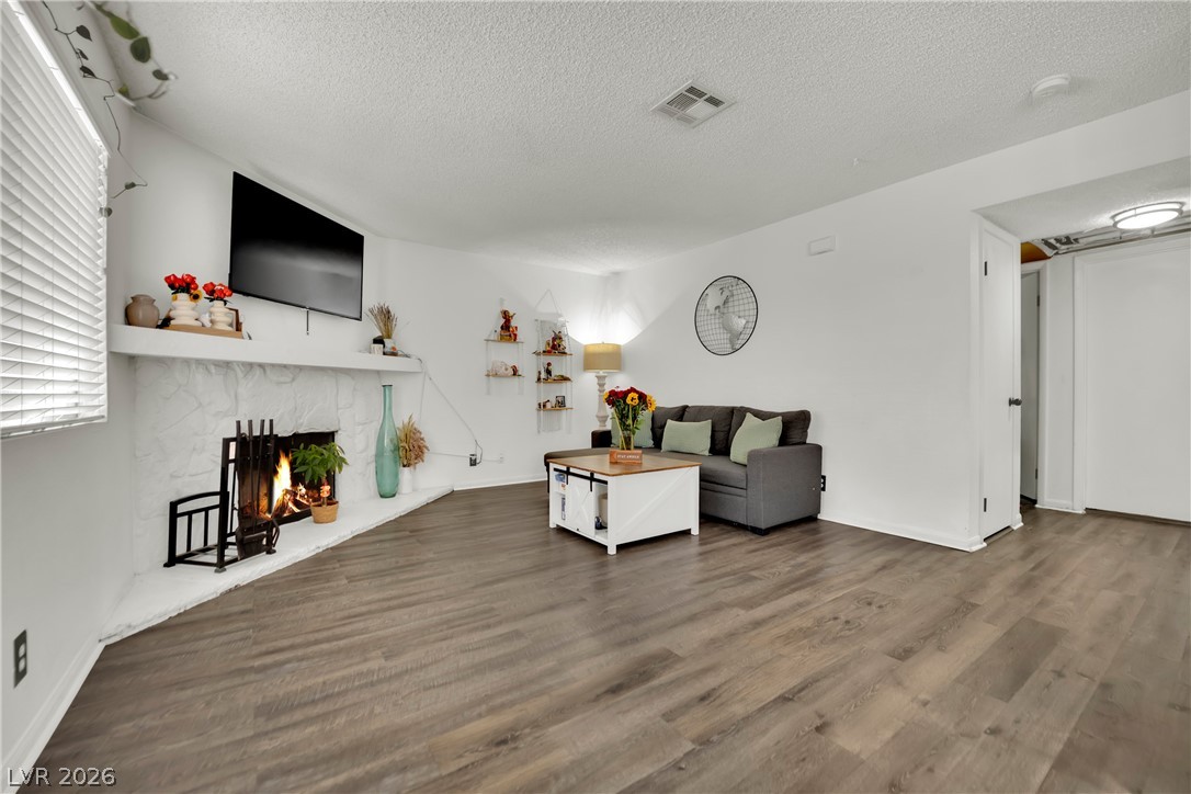 929 Rockview Drive 202 Las Vegas NV 89128