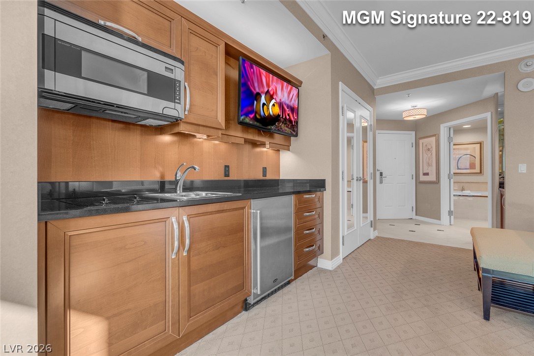 125 East Harmon Avenue 2219 Las Vegas NV 89109