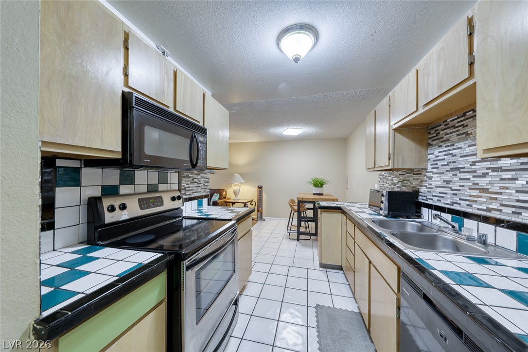 4734 Roberta Street 2 Las Vegas NV 89119