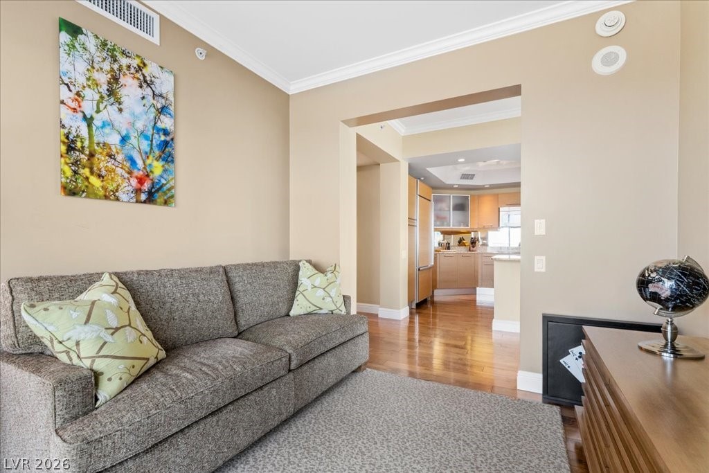 322 Karen Avenue 1608 Las Vegas NV 89109