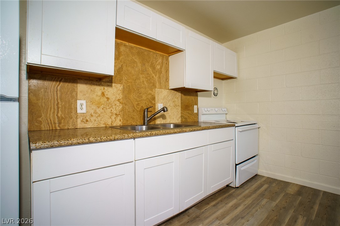3726 Hazelwood Street 15 Las Vegas NV 89119